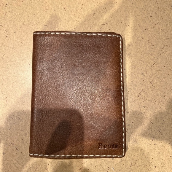 Roots Leather Passport Holder - Picture 3 of 4